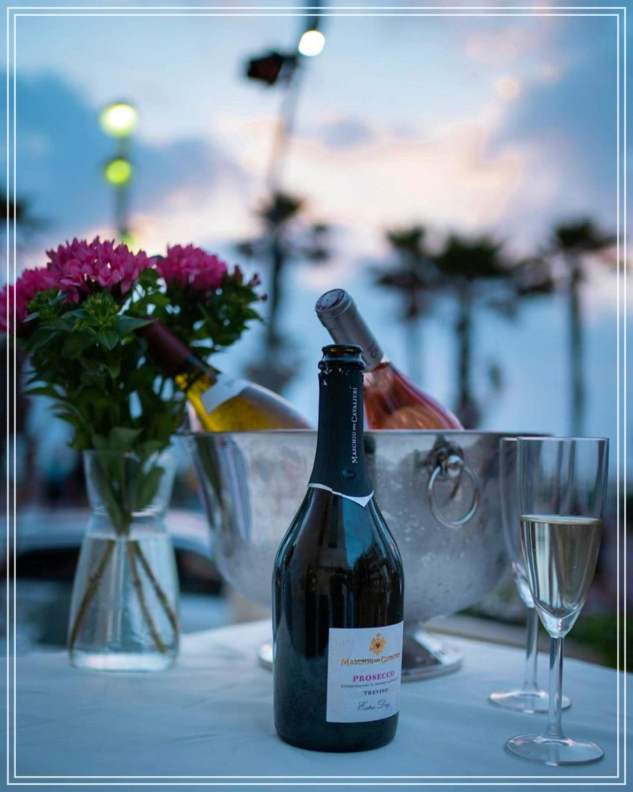 Bugrashov Beach 88 Hotel And Spa Tel Aviv Exteriér fotografie